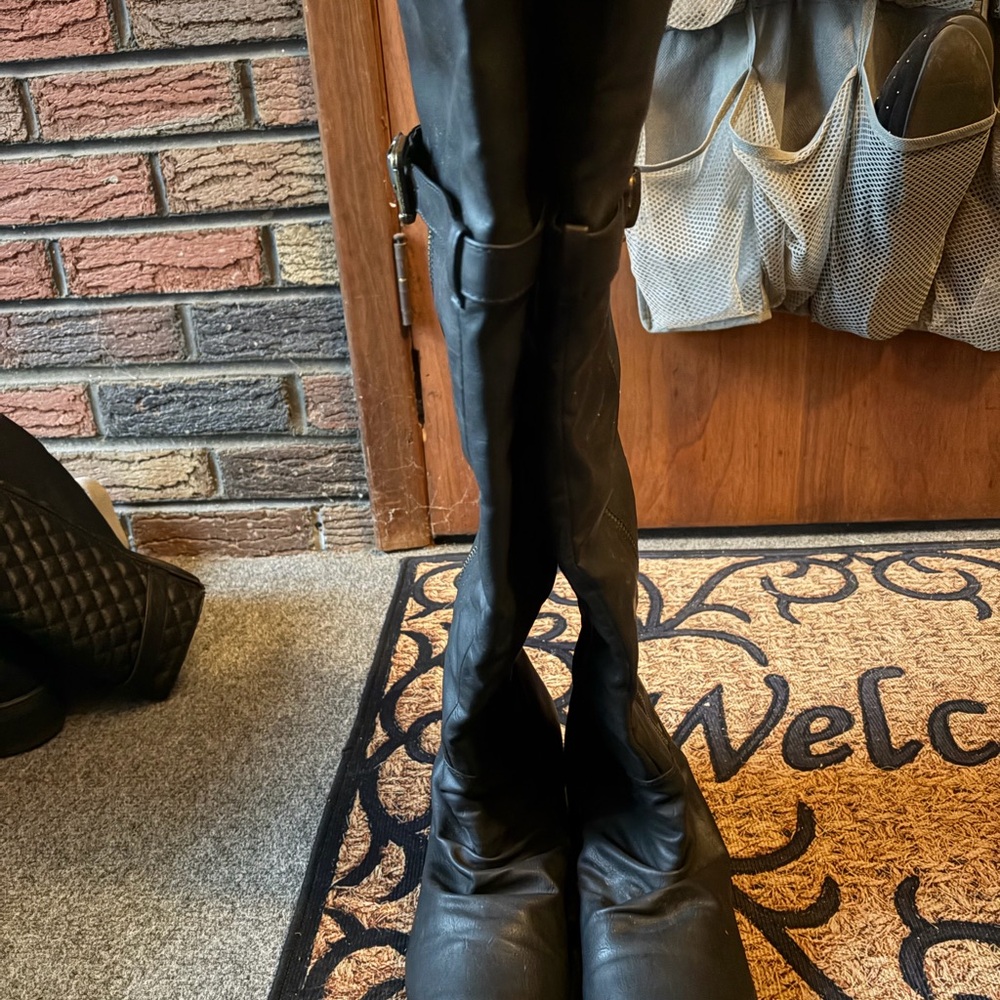 Black Knee-High Leather Boots
